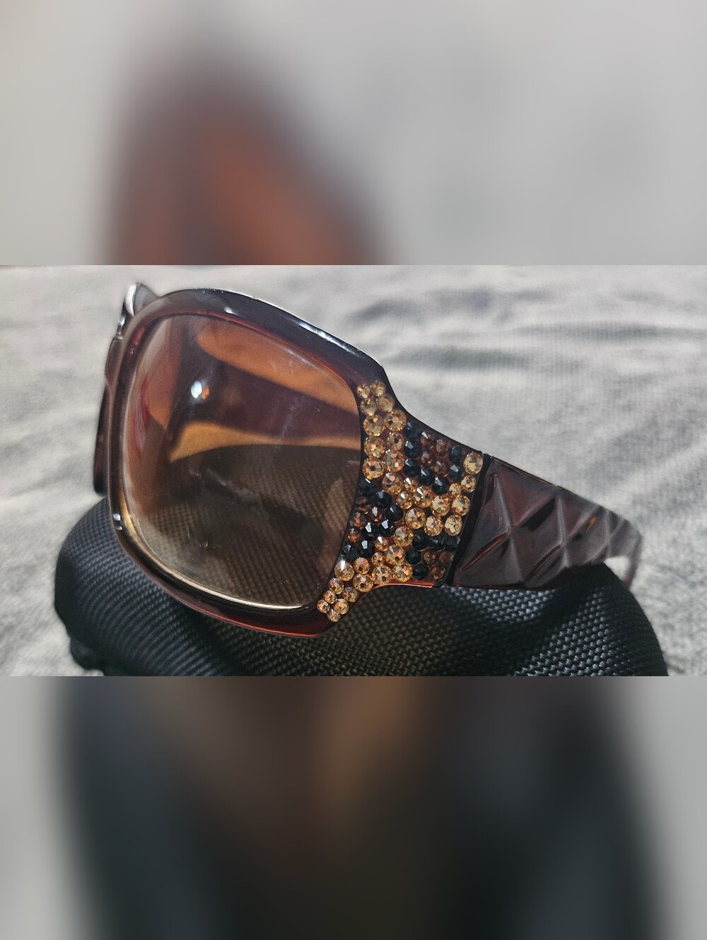 Cach'e Y2k Embellished Brown Tortoiseshell Sunglasses with Amber Crystal Accents